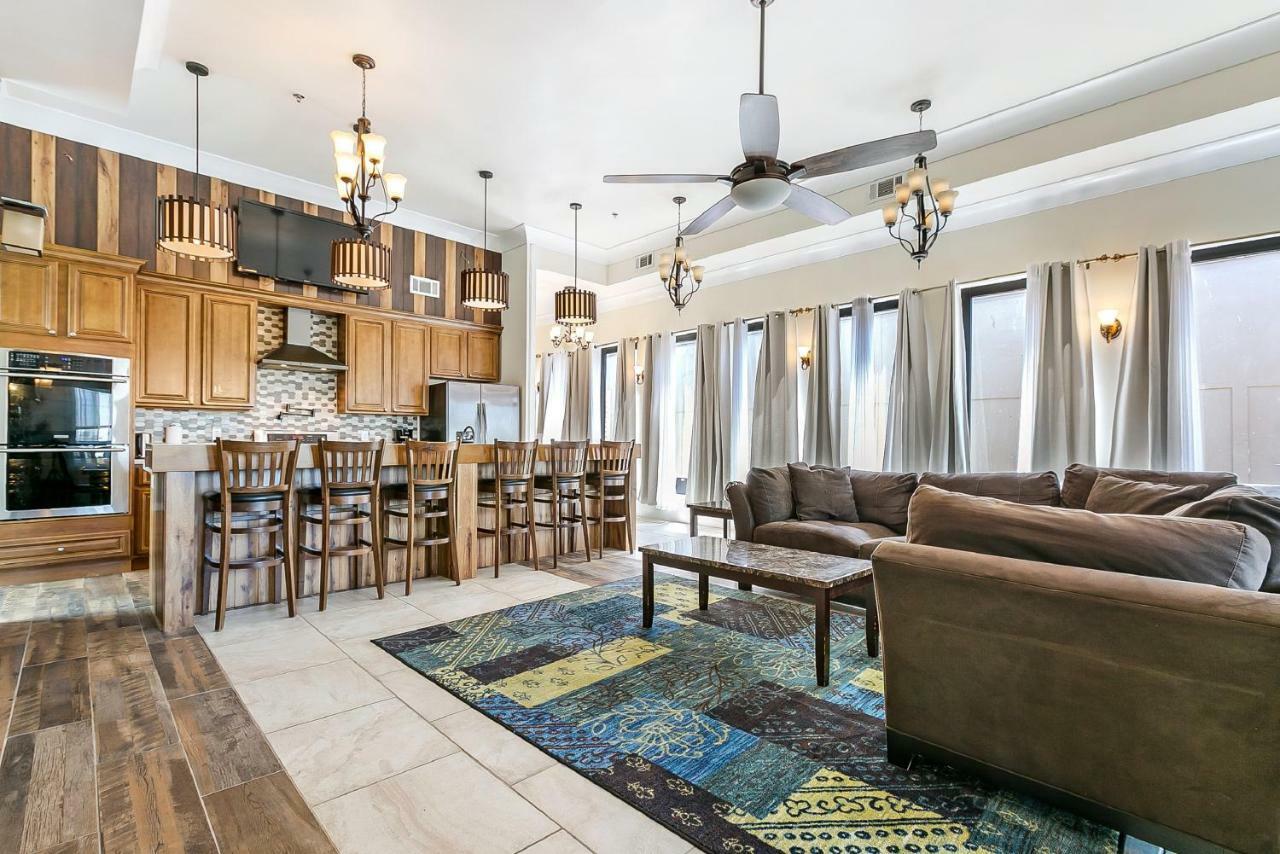 Spacious 4Br Condo On Carondelet Near All Hot Spo 新奥尔良 外观 照片