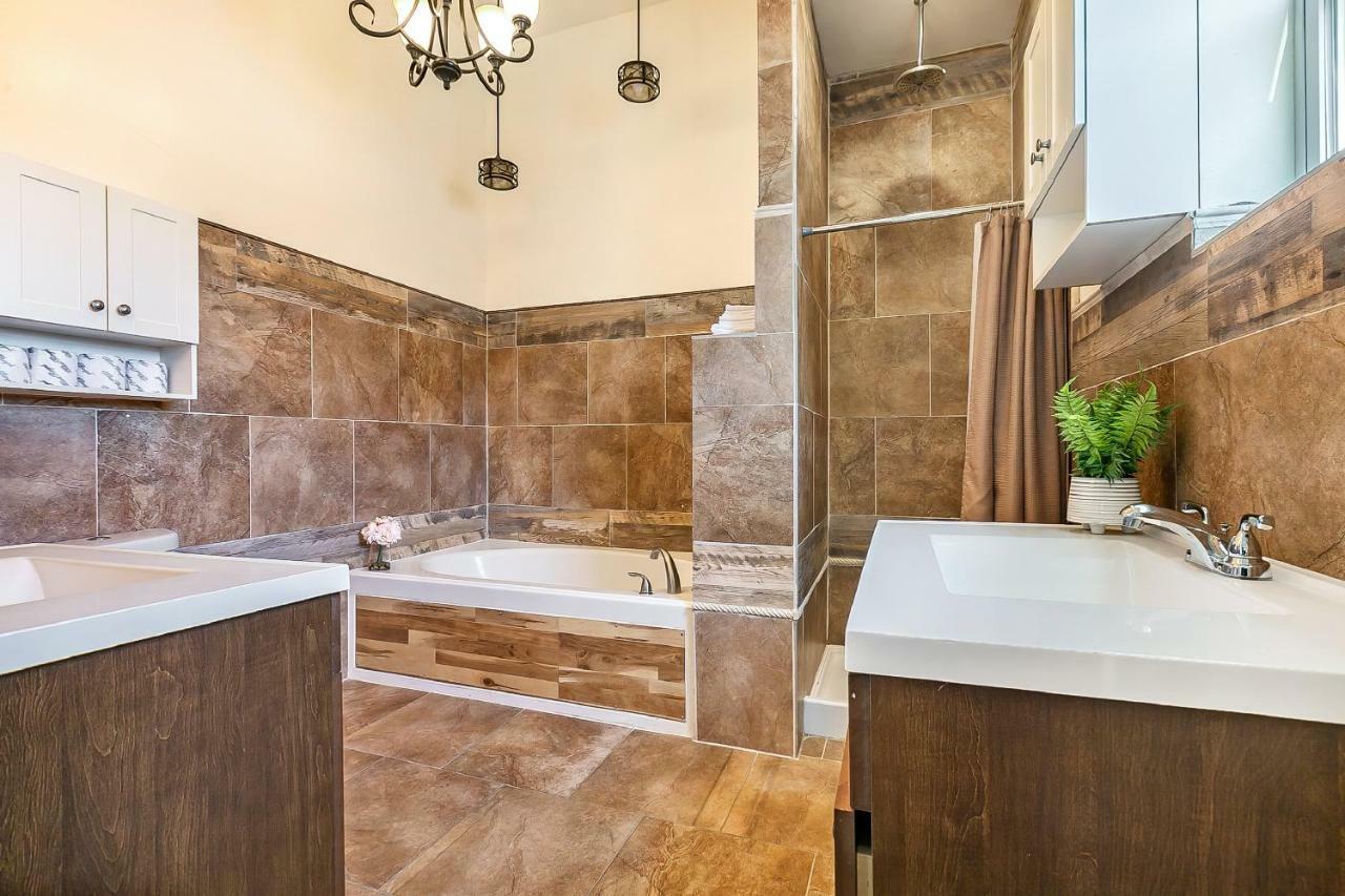 Spacious 4Br Condo On Carondelet Near All Hot Spo 新奥尔良 外观 照片